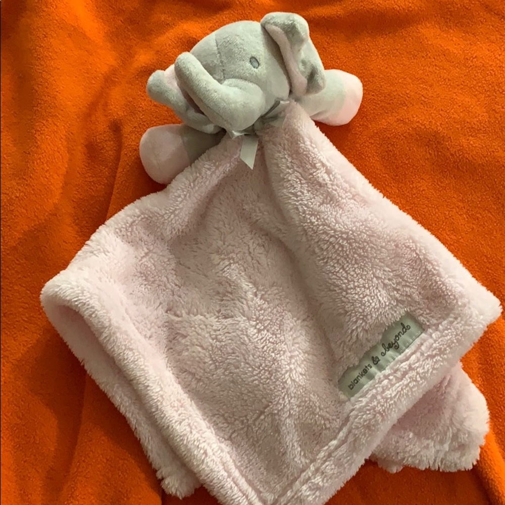 Small baby blanket for snuggling